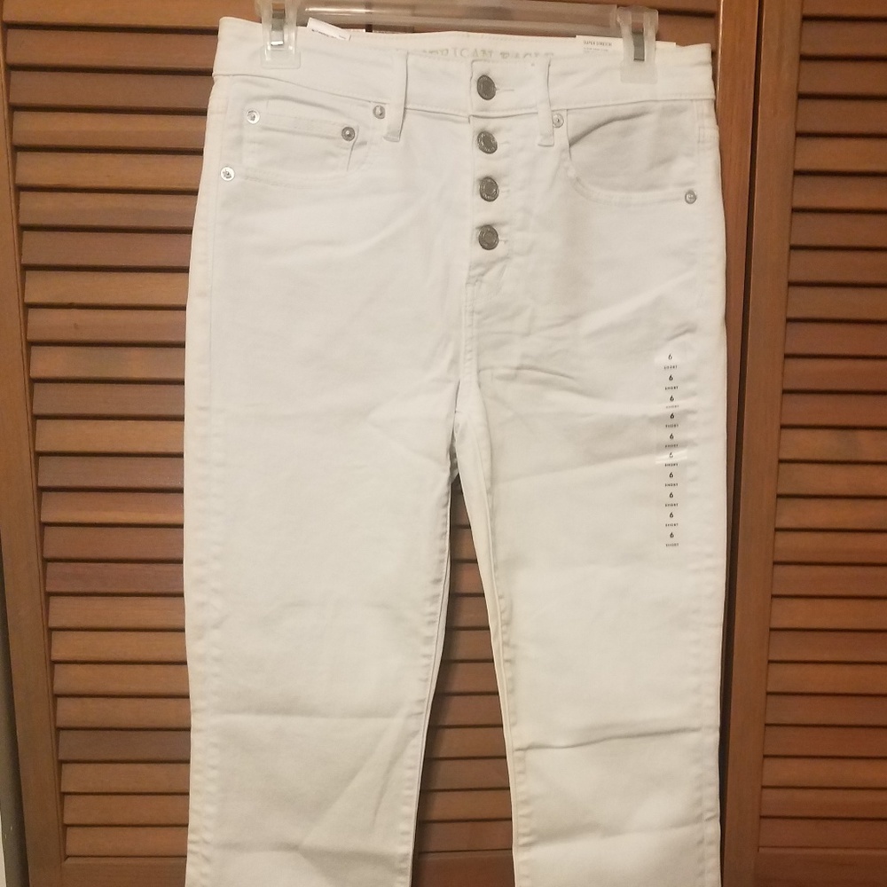 White Cropped Jeans